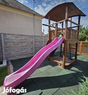 Mászóka homokozóval eladó