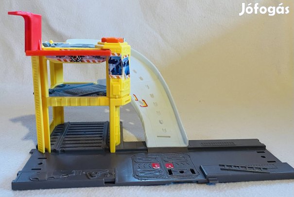 Matchbox Elite Rescue Station