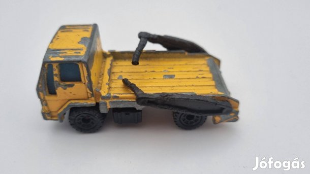 Matchbox Ford Cargo Skip Truck 1986