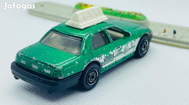Matchbox Ford Crown United Cab Servicw Taxi & Passangers, (3 db)
