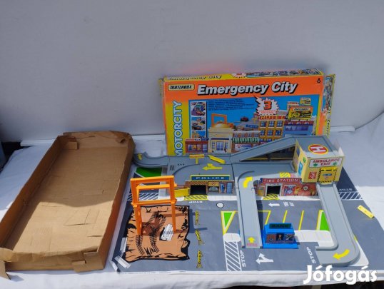 Matchbox Motorcity Emergency City 50690.20 szett dobozában szép állapo