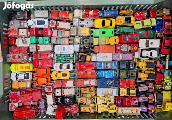 Matchbox és más as kisautók 200 ft/db