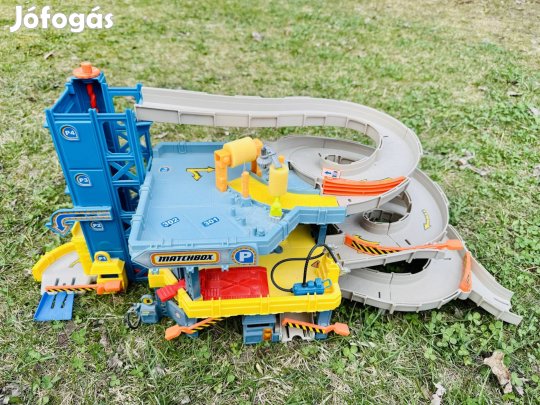 Matchbox garázs