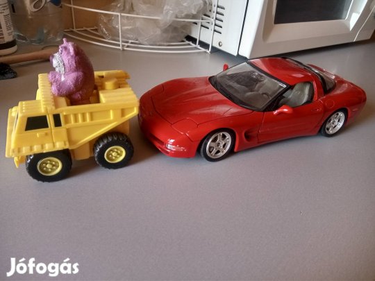 Matchbox kisautó - Chevrolet Burago és játékok