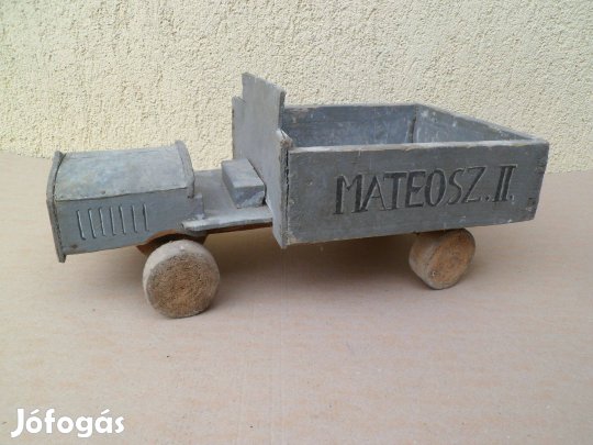 Mateosz teherautó