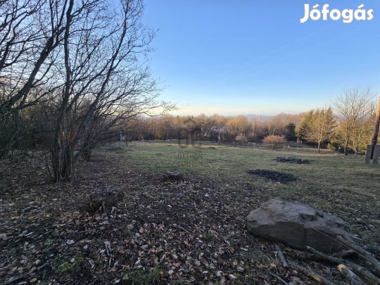 Mátraszentlászló legszebb részén eladó telek  panoráma, közművek, kés