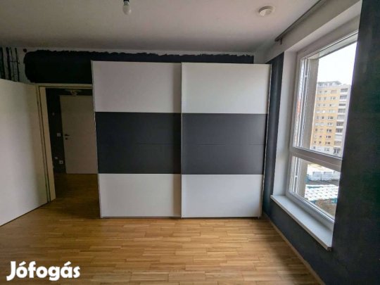 Matt fehér/sötét szürke újszerű szekrény eladó!