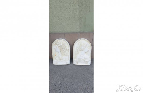 Mátyás király és Beatrix nagyméretű gipsz dombormű