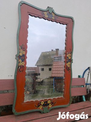 Matyó díszítésű tükör