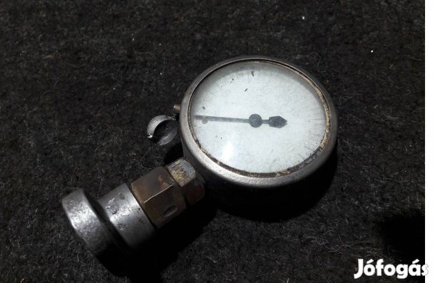 Mávag Honvéd motorfecskendő nyomásmérő óra