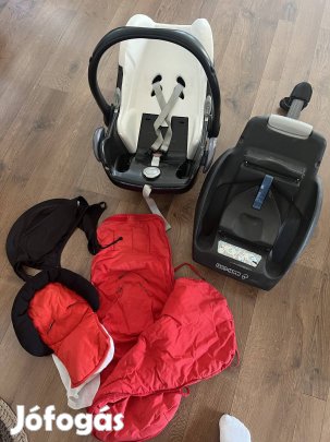 Maxi Cosi gyerekülés bázistalppal