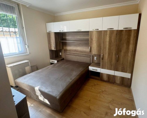 Maximálisan felújított lakás kiadó a Vécsey köz 20 alatt!