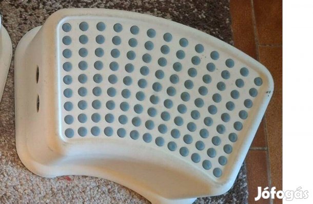 Maximum 35 kilogrammot elbíró fellépő, gyermek zsámoly, ikea