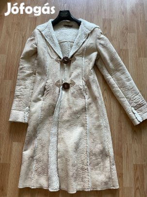 Mayo Chix kapucnis zsebes téli meleg irha bőr kabát, S méret