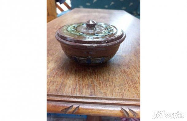 Mázas kerámia bonbonier tetővel