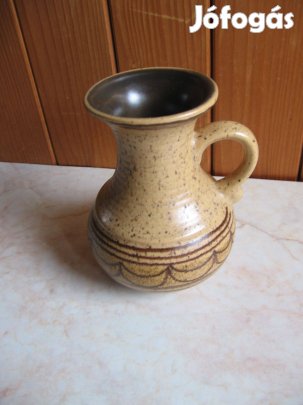 Mázas kerámiaváza füllel - drapp