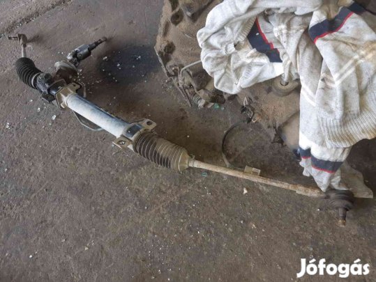 Mazda 323 Kormánymű Szervós