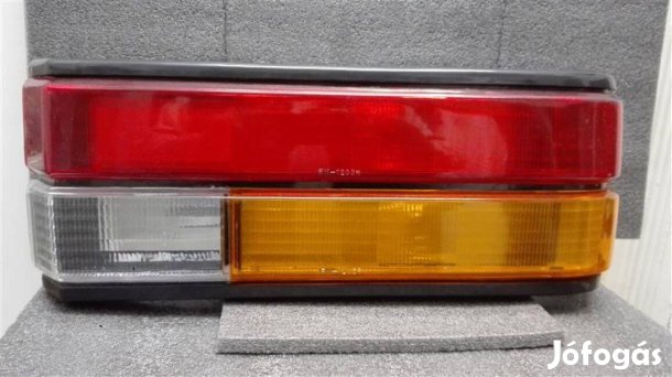 Mazda 323 hátsólámpa jobb (4) 1981 -> 1983
