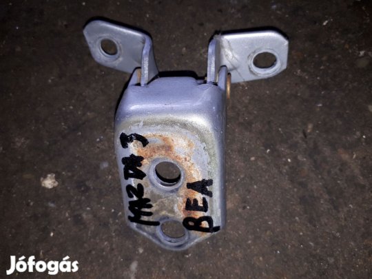 Mazda 3 -09 Bal Első Alsó Ajtózsanér