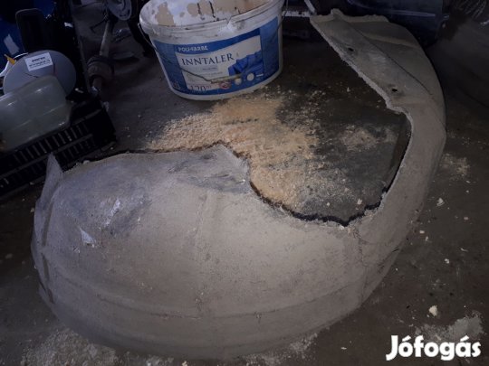 Mazda 3 -09 Bal Hátsó Dobbetét