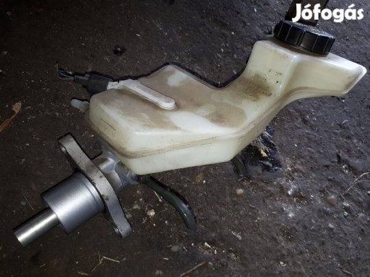 Mazda 3 -09 Főfék Munkahenger + Fékfolyadék Tartály