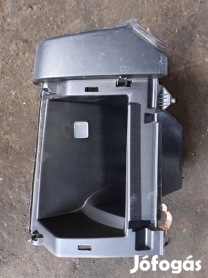 Mazda 3 -09 Kesztyűtartó