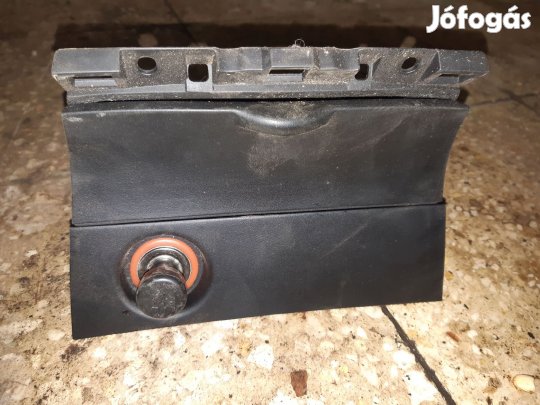 Mazda 3 -09 Szivargyújtó