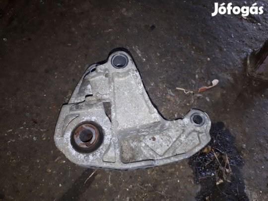 Mazda 3 -09 Váltótartó Bak