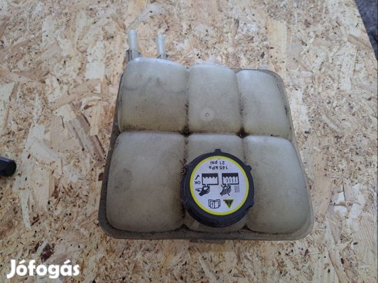 Mazda 3 (2003-2009) 1.6 Benzines Kiegyenlítőtartály