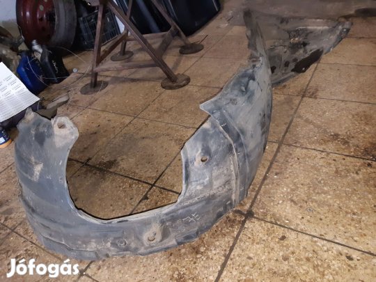 Mazda 5 05-10 Jobb Első Dobbetét