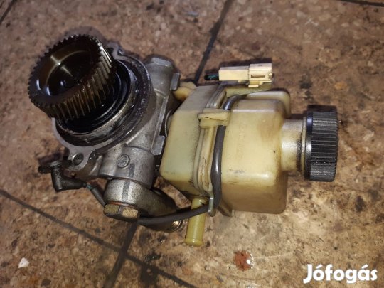 Mazda 5 05-10 Kormányszervó Szivattyú + Szervó Tartály