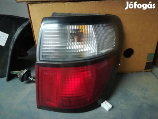 Mazda 626 hátsólámpa jobb külső kombi 1997->2002