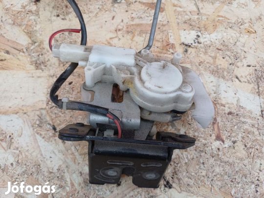 Mazda 6 GG (2002-2008) Csomagtérajtó Központizár