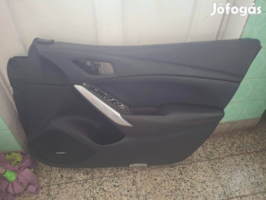Mazda 6 GJ sedan ajtó kárpit fébőr első hátsó szettben eladó