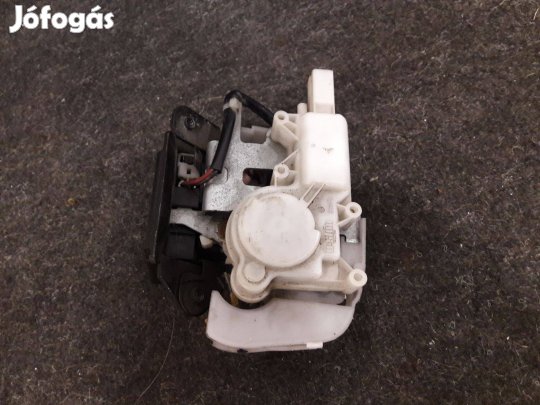 Mazda 6 gyári ajtó zár szerkezet