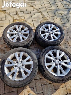 Mazda Alufelni gumikkal