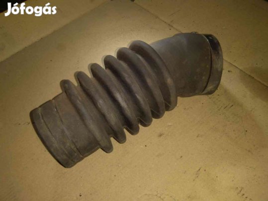 Mazda B2200 Levegőcső