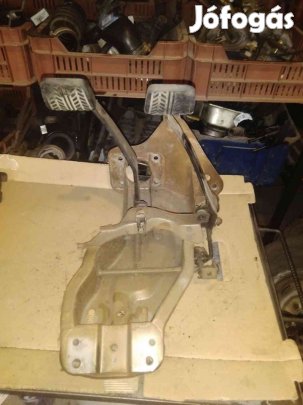 Mazda B2200 Pedálsor: Kuplung + Fék