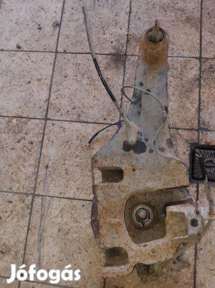 Mazda CX-7 Jobb Hátsó Csonkállvány Kerékaggyal + Féknyereg + ABS