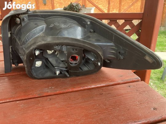 Mazda CX-7 hátsó lámpa