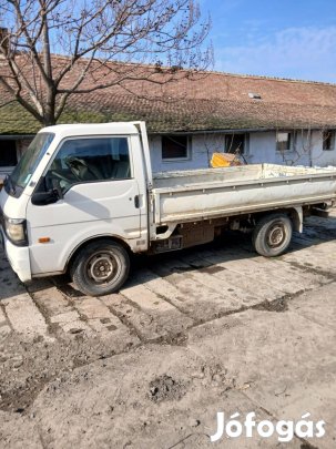 Mazda E220 kisteherautó eladó!