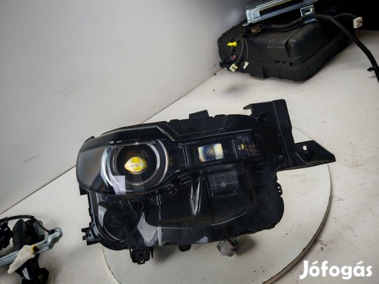 Mazda MX-30 jobb fényszóró (használt) DN4L51030