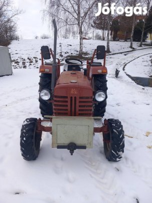 Mccormick D 326 kistraktor eladó