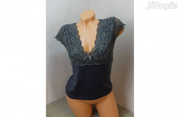 Mcy szürke rövid ujjú hímzett női felső top