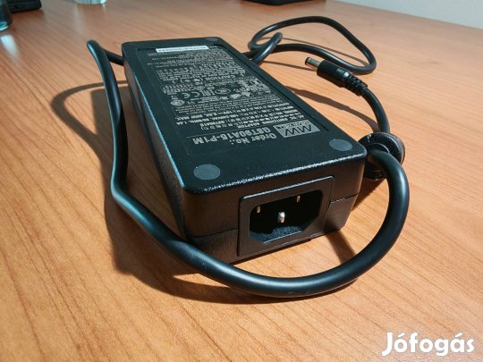 Mean Well 15V prémium tápegység