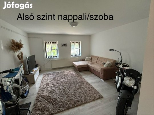 Mecsek lábánál tágas családi ház eladó