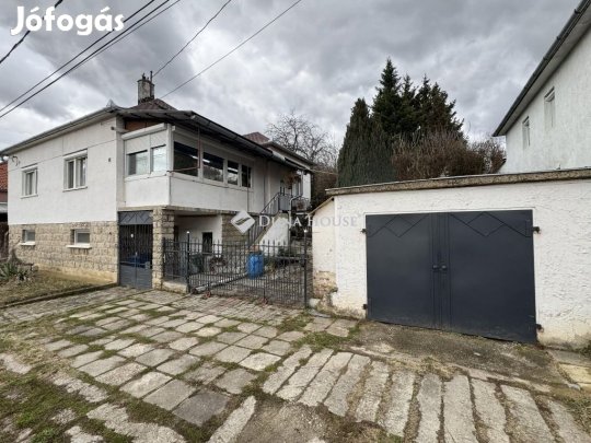 Mecsekpölöskei 110 nm-es ház eladó