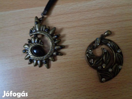 Medál, nyaklác bizsu