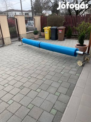 Medence szolár takaró, tekercselővel