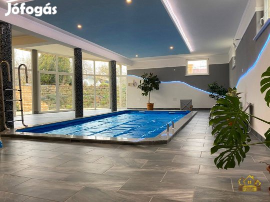 Medencés családi ház Szigetszentmiklós, Duna parti részén! 1108